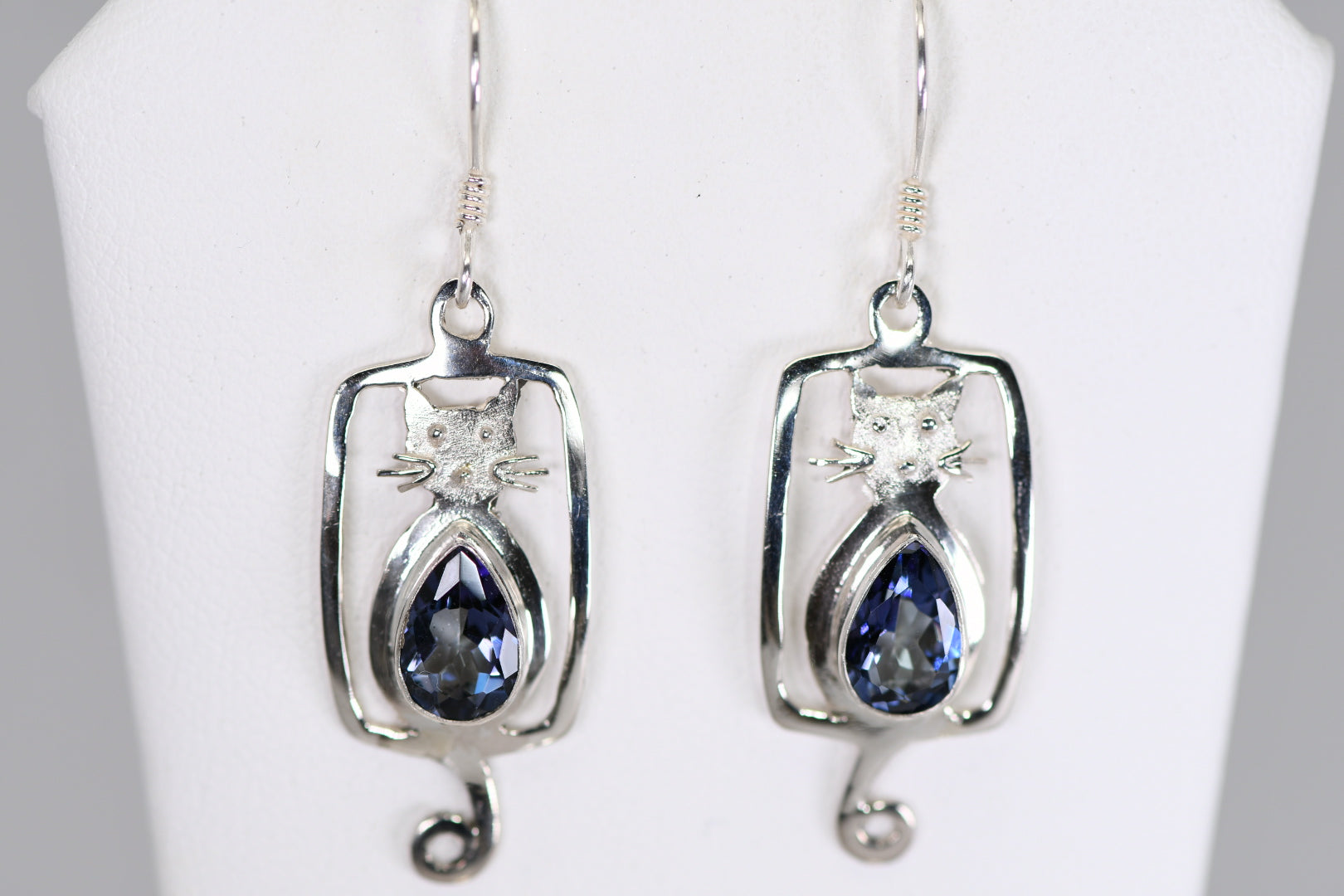 Cat earrings with Blue Quartz, Green Quartz or Amethyst